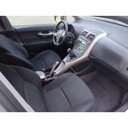 TOYOTA AURIS 1.4 D4D BVA