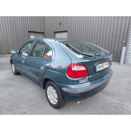 RENAULT MÉGANE 1.6 ESSENCE