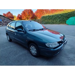 RENAULT MÉGANE 1.6 ESSENCE