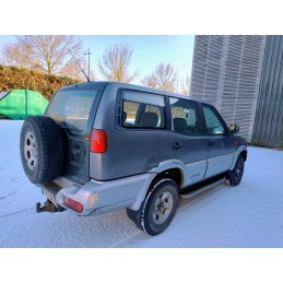 NISSAN TERRANO 2.7 TD