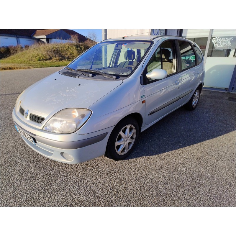 RENAULT SCÉNIC 1.9 DCI