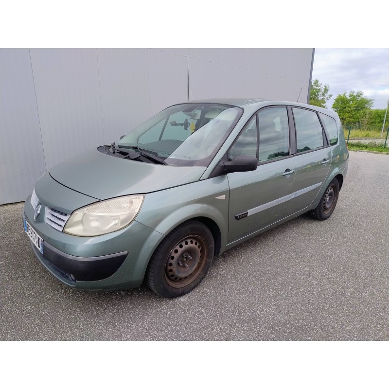 RENAULT GRAND SCÉNIC